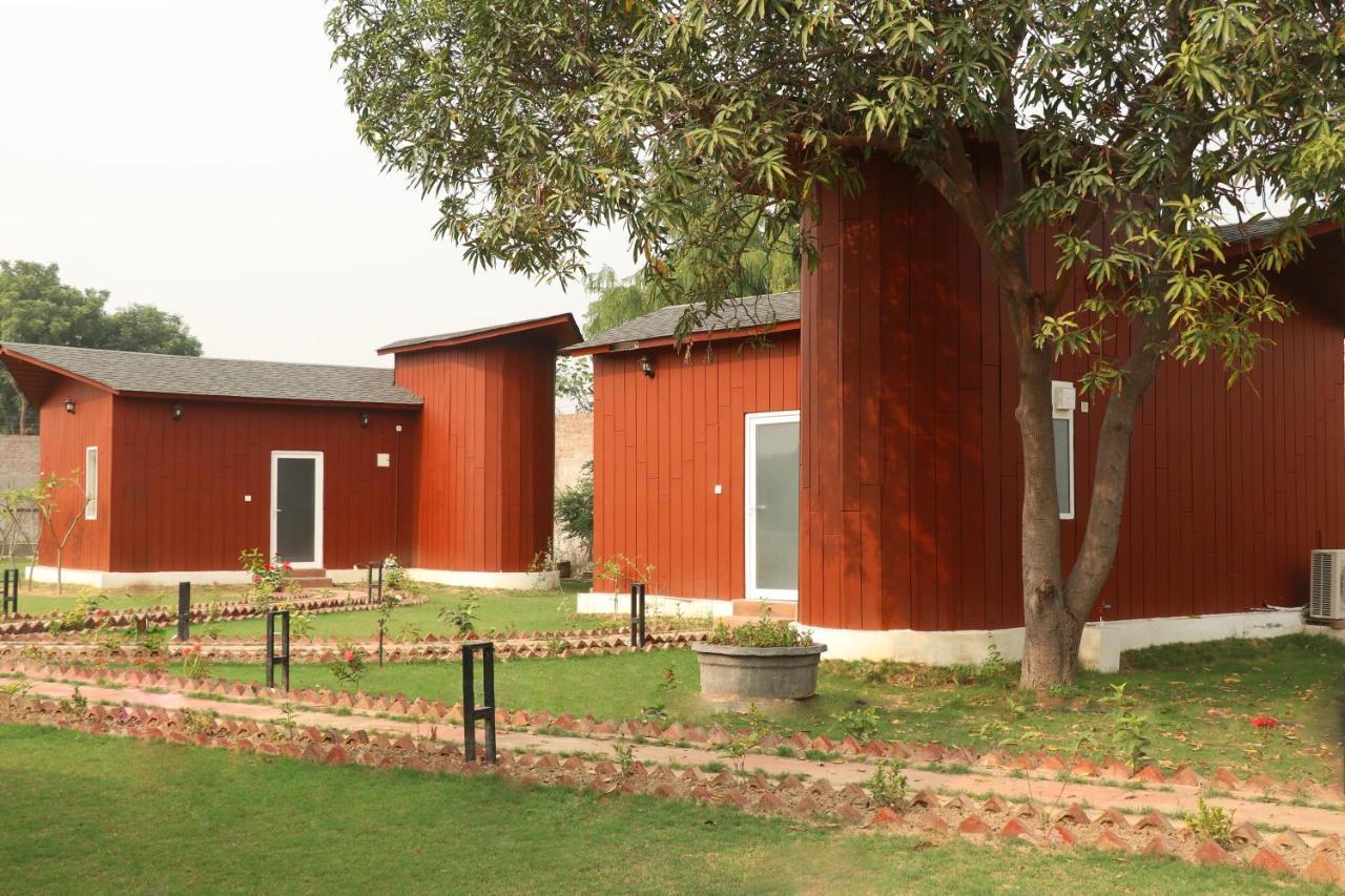 The Bageecha Bed and Breakfast Vrindāvan Buitenkant foto