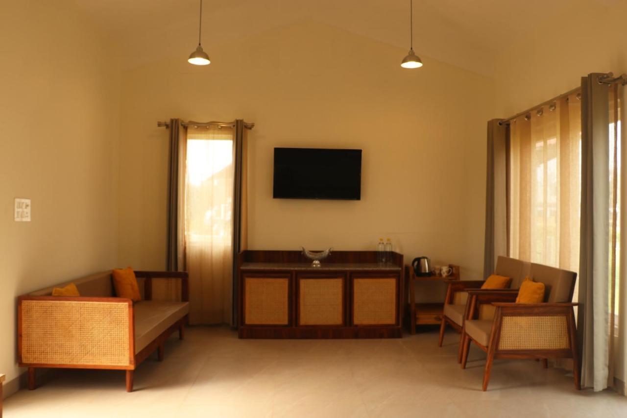 The Bageecha Bed and Breakfast Vrindāvan Buitenkant foto