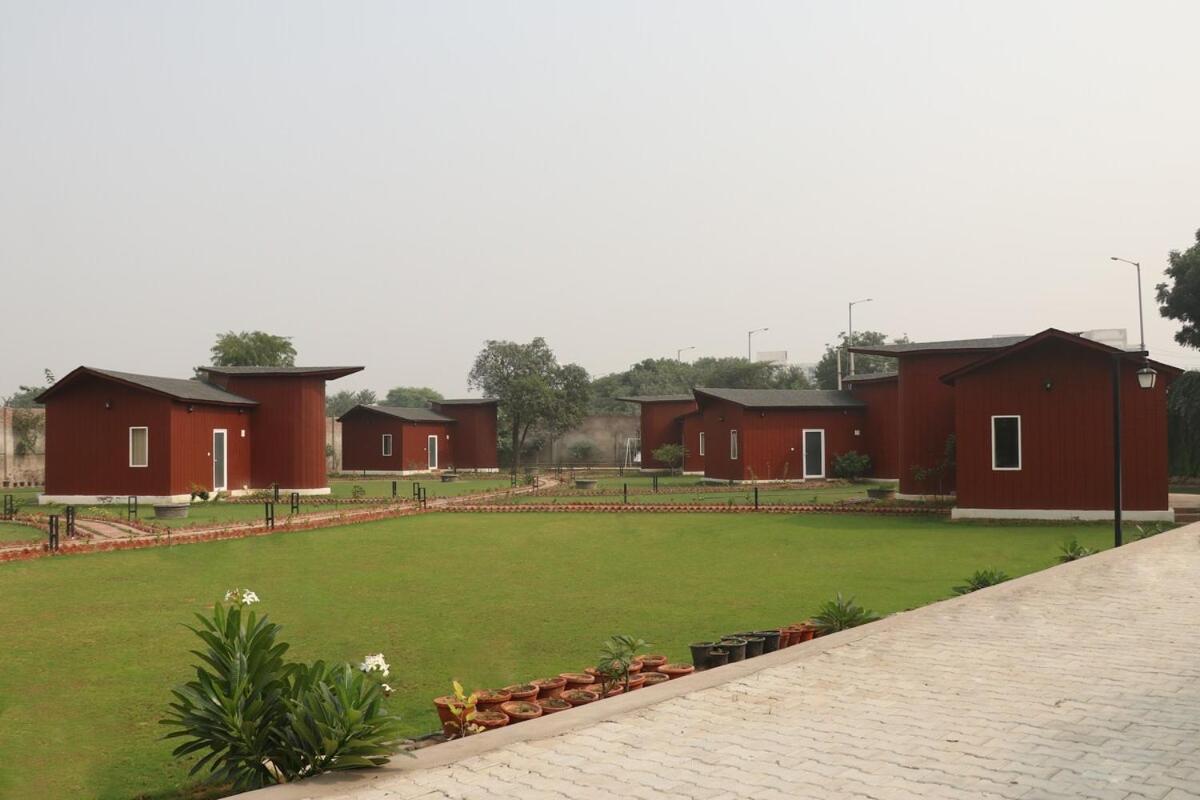 The Bageecha Bed and Breakfast Vrindāvan Buitenkant foto